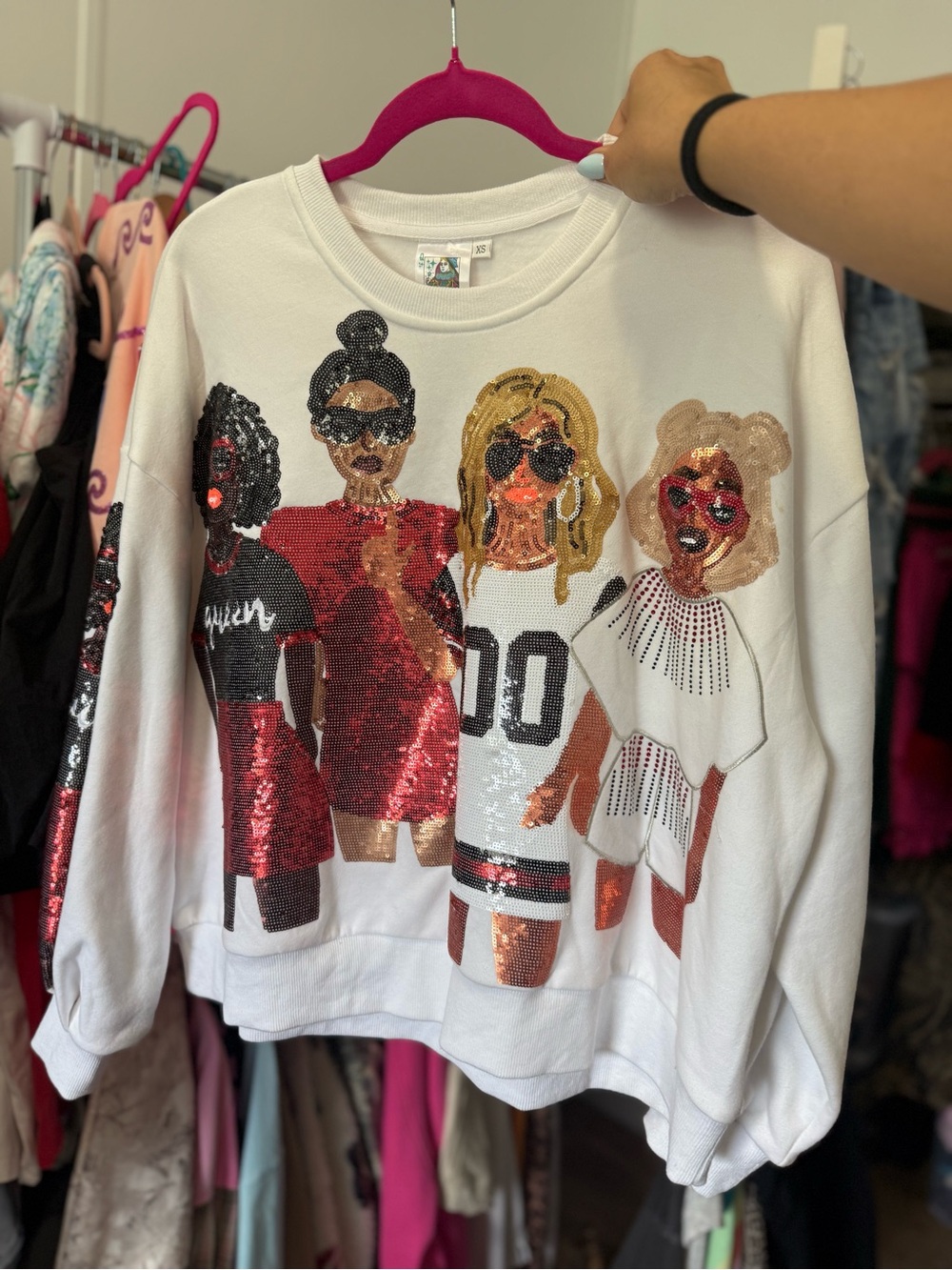 QUEEN OF SPARKLES White Sequin Graphic Pullover Sweater